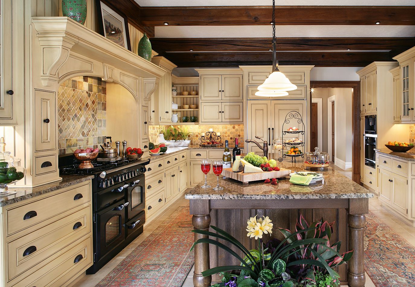 traditional home kitchen design