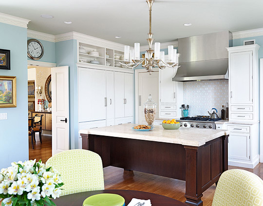 The open and airy kitchen