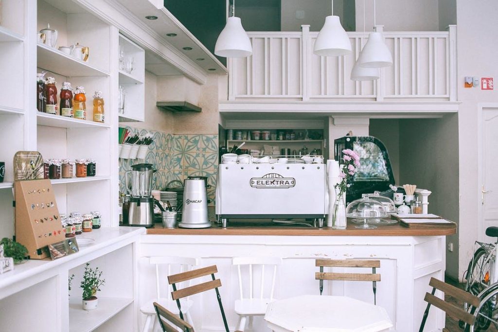 Small white kitchen